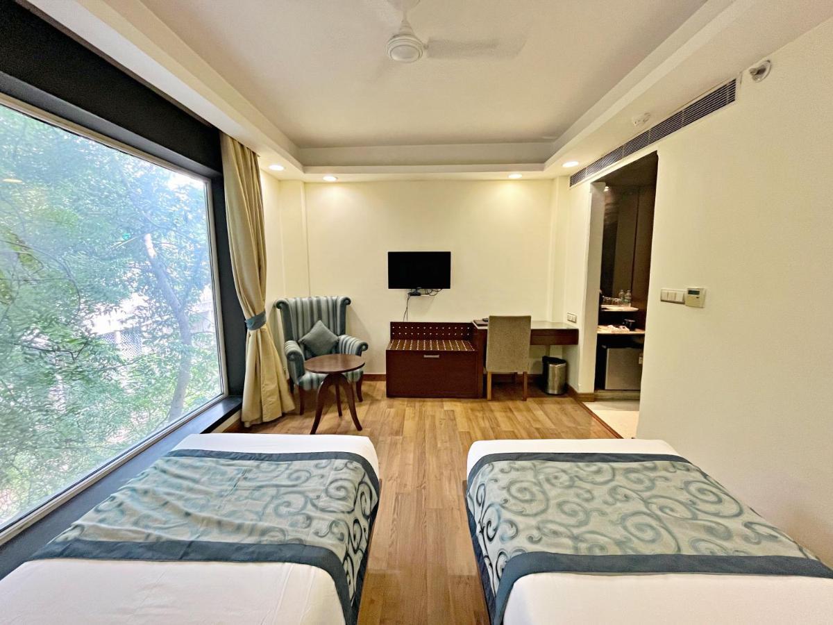 The Grand Orion - Kailash Colony New Delhi Exterior photo