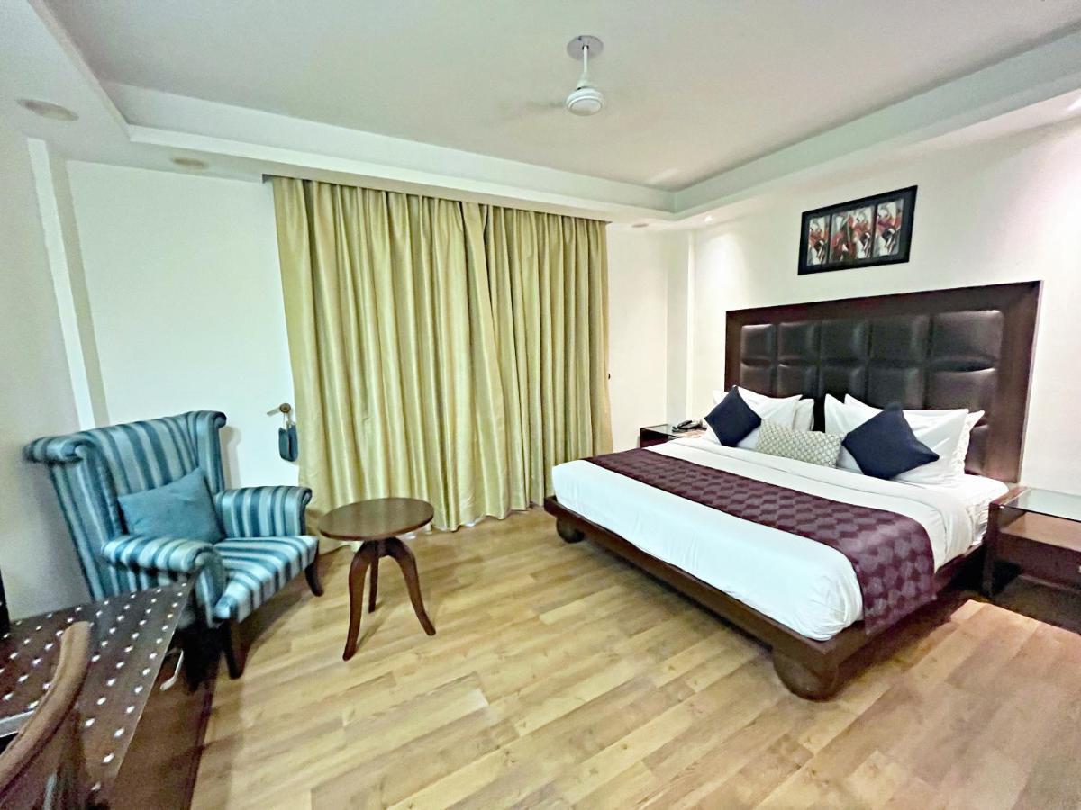The Grand Orion - Kailash Colony New Delhi Exterior photo