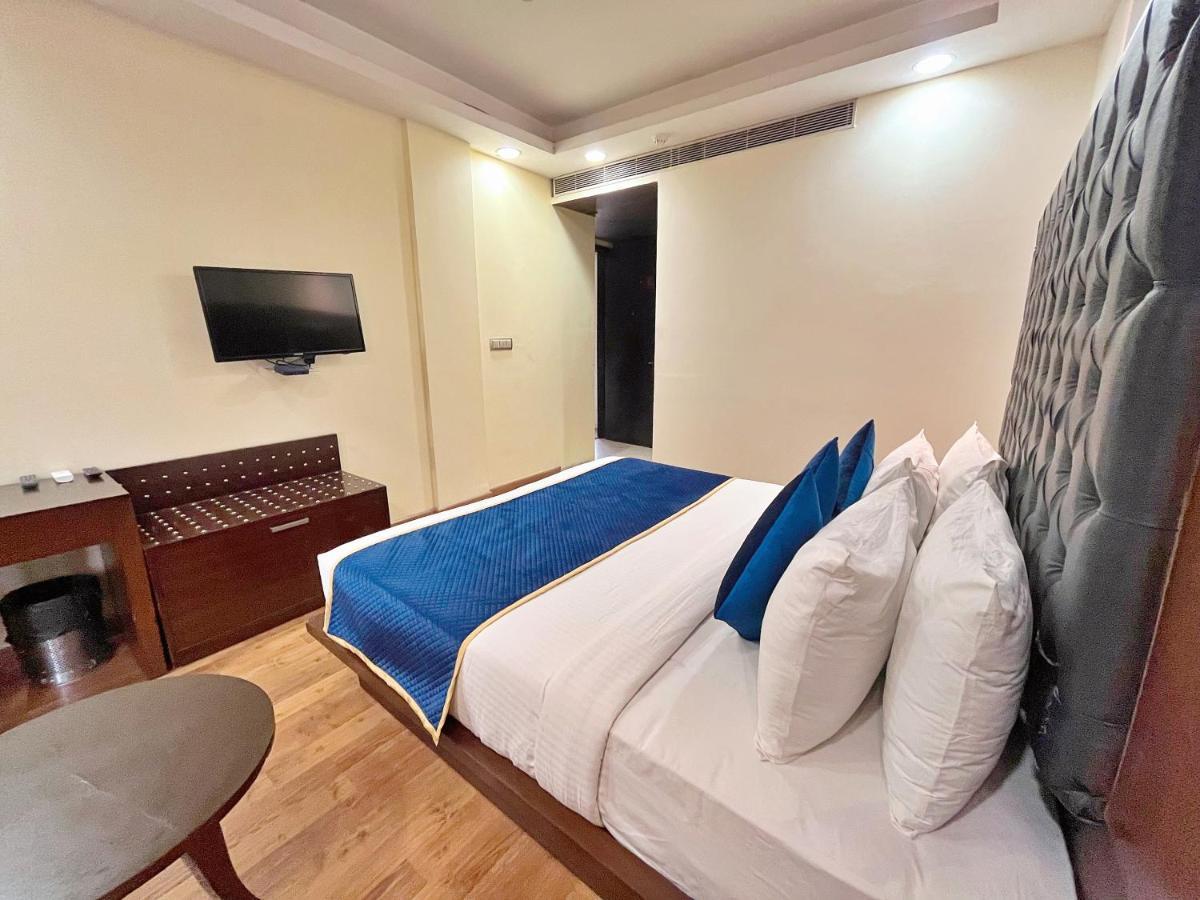 The Grand Orion - Kailash Colony New Delhi Exterior photo