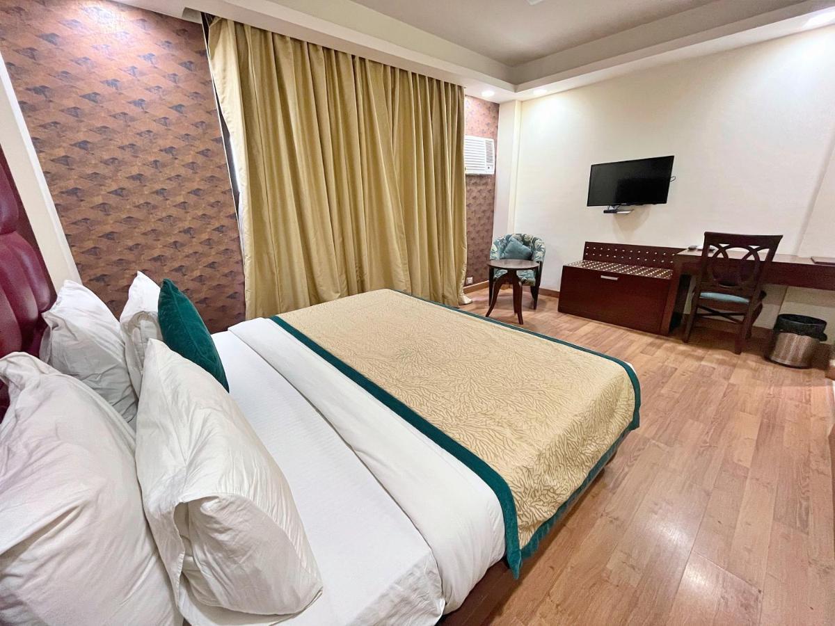 The Grand Orion - Kailash Colony New Delhi Exterior photo