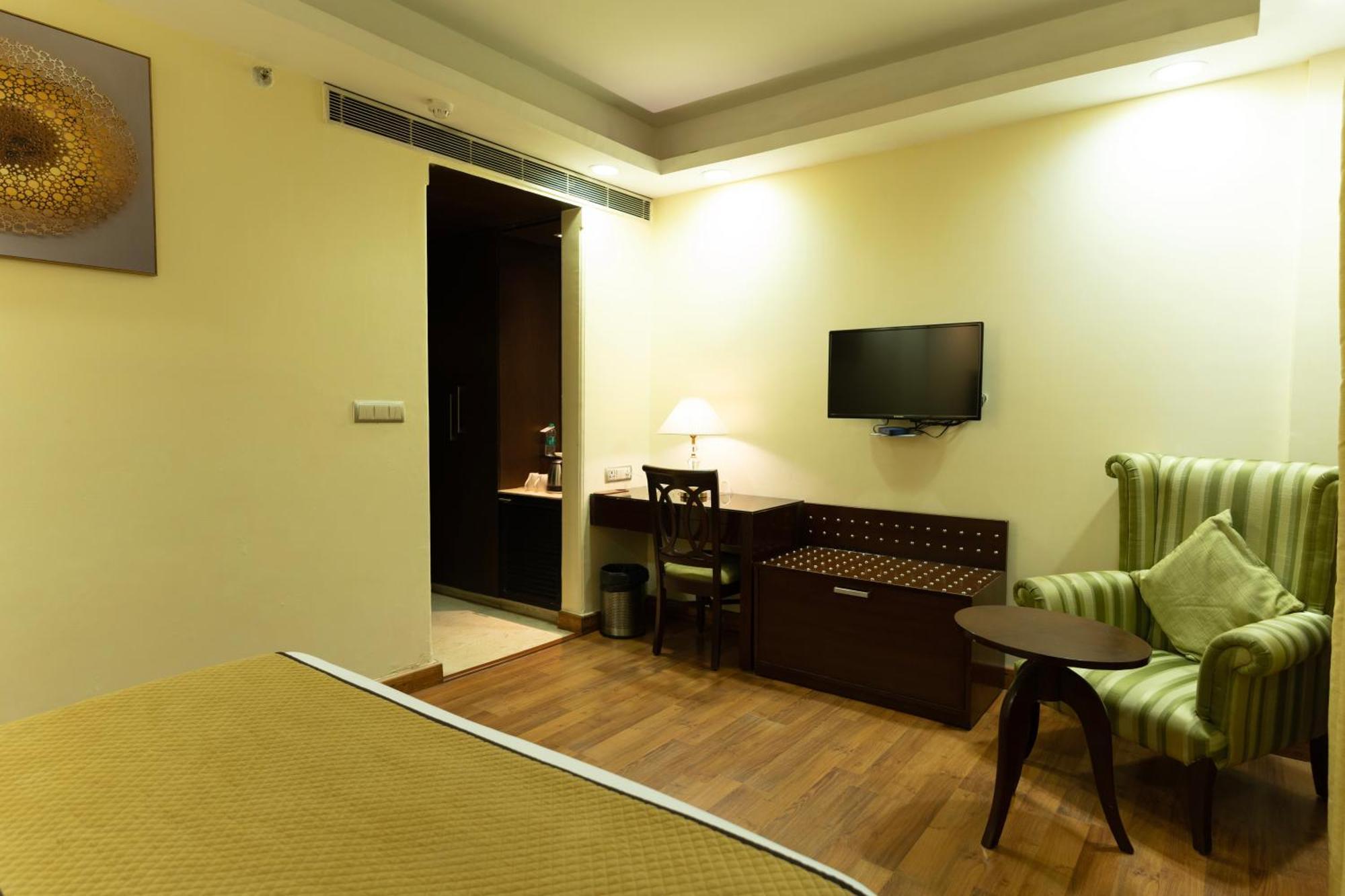 The Grand Orion - Kailash Colony New Delhi Exterior photo