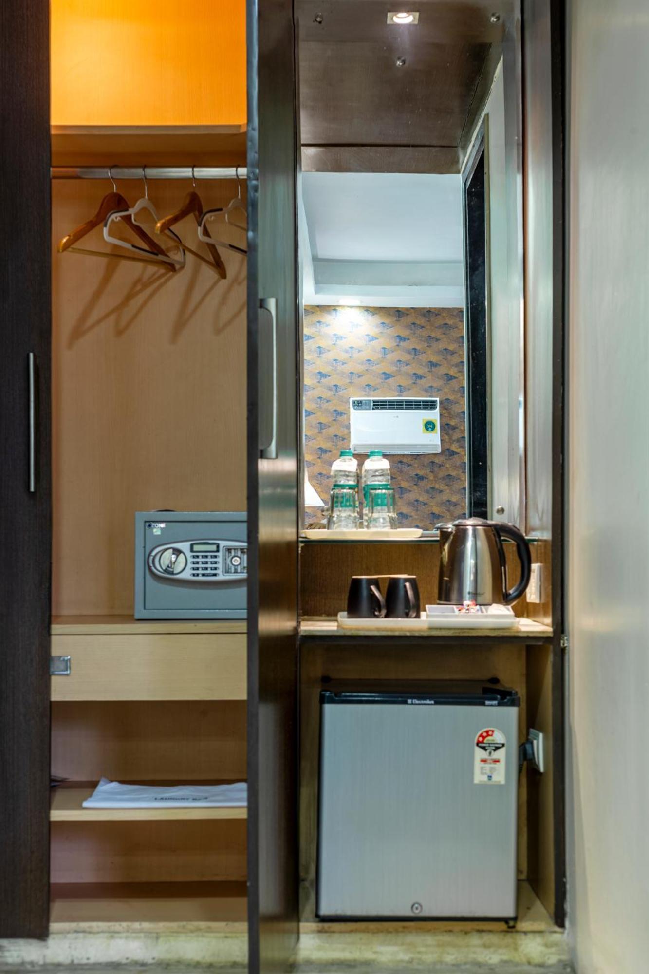 The Grand Orion - Kailash Colony New Delhi Exterior photo